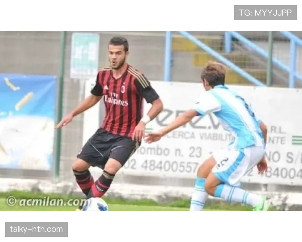 德里赫特风采：青春激荡下的足球新星引发热议