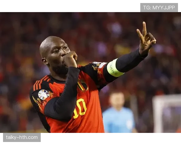 德布劳内 vs 伊涅斯塔:中场组织核心的战术角色与比赛影响力对比 德布劳内 vs 伊涅斯塔:中场组织核心的战术角色与比赛影响力对比