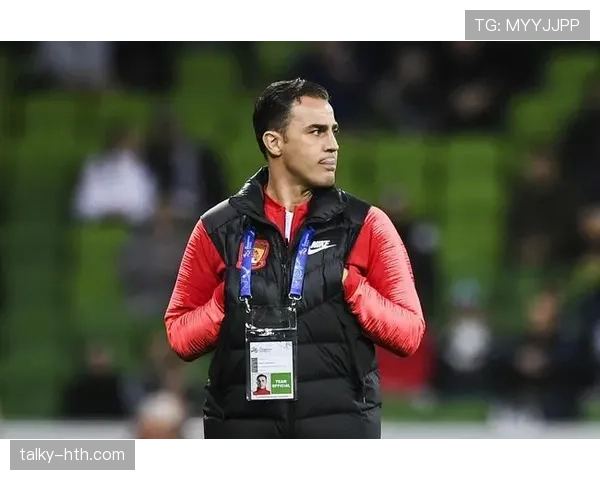 高抬腿犯规判罚为何经常引发裁判尺度争议？