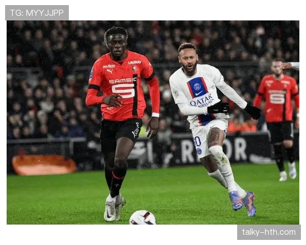 巴黎圣日耳曼防线稳定性问题持续，已影响球队关键战表现。